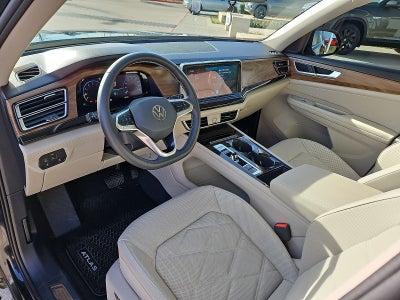 2024 Volkswagen Atlas 2.0T SE w/Technology