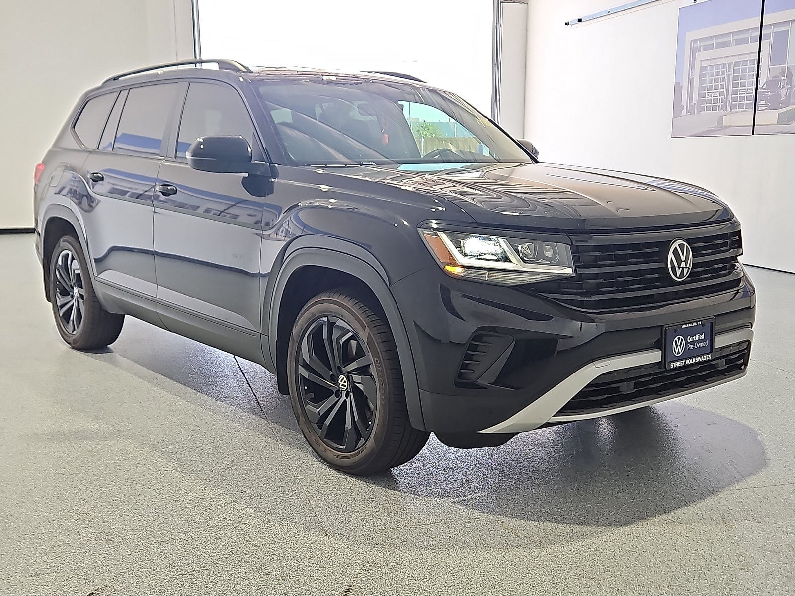 2023 Volkswagen Atlas 3.6L V6 SE w/Technology