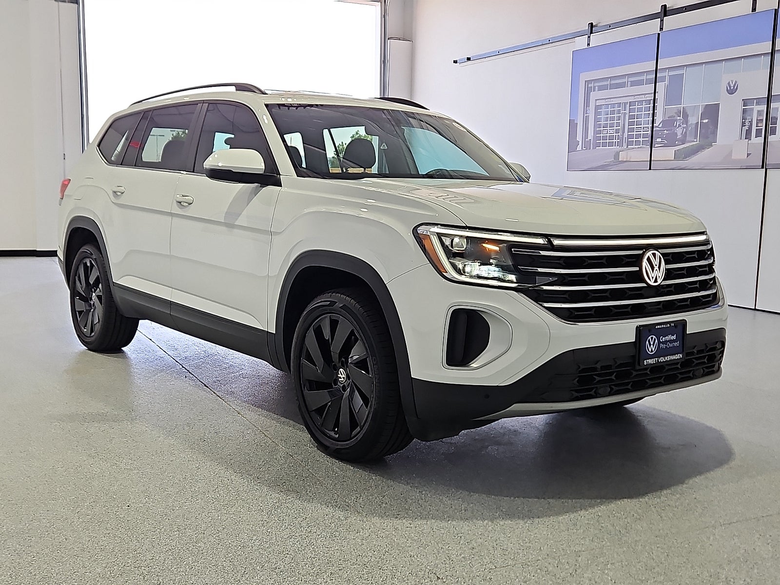 2024 Volkswagen Atlas 2.0T SE w/Technology