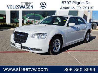 2023 Chrysler 300 Touring