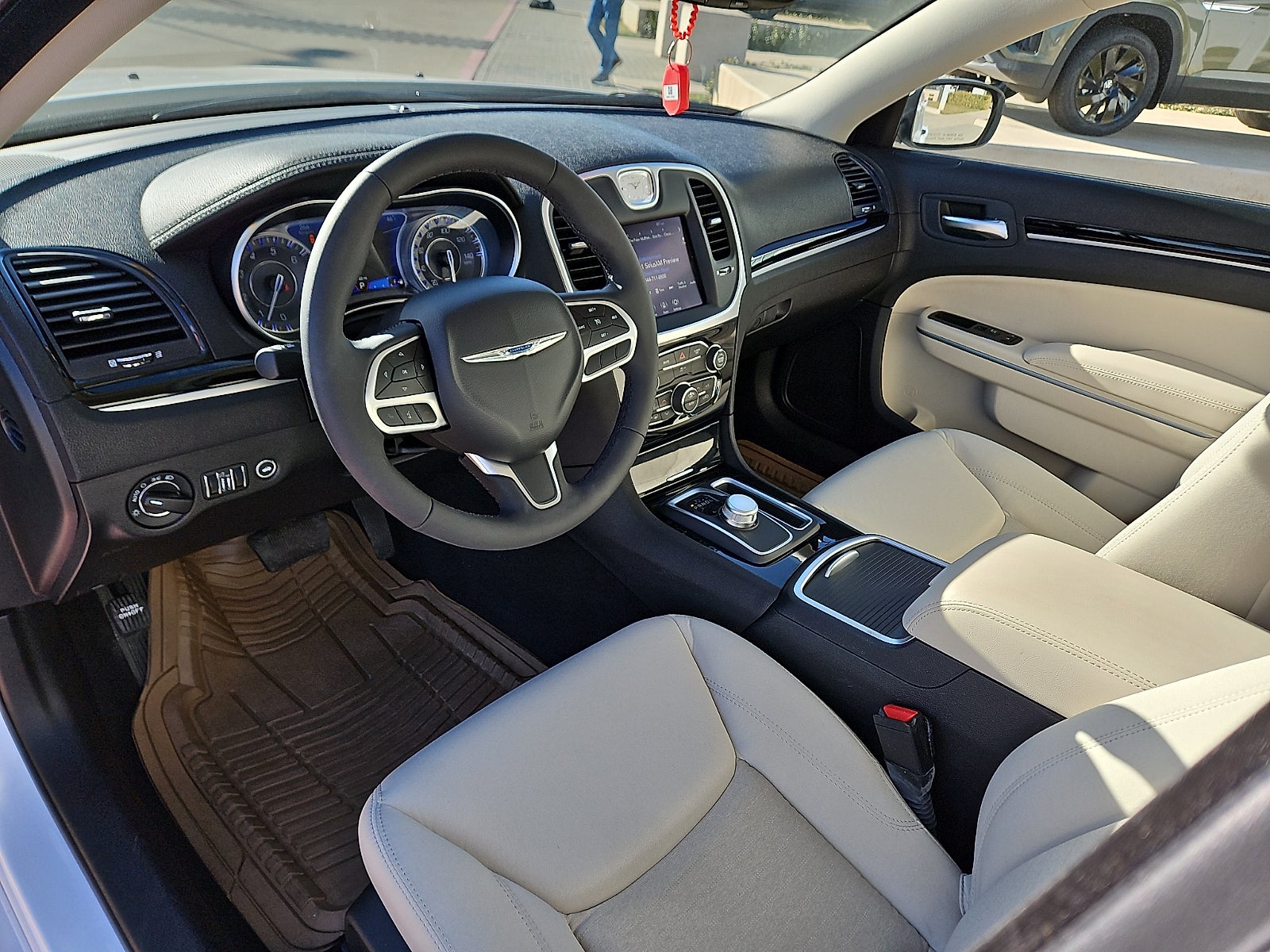 2023 Chrysler 300 Touring