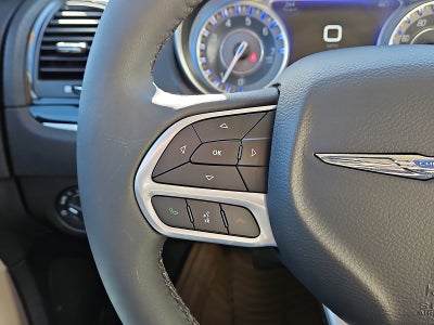 2023 Chrysler 300 Touring