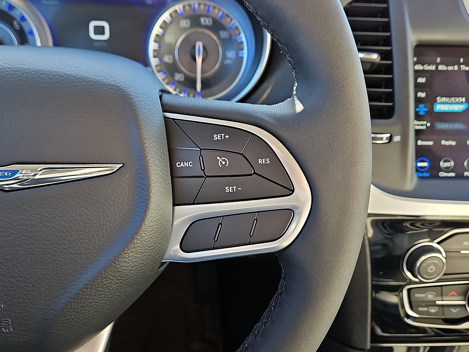 2023 Chrysler 300 Touring