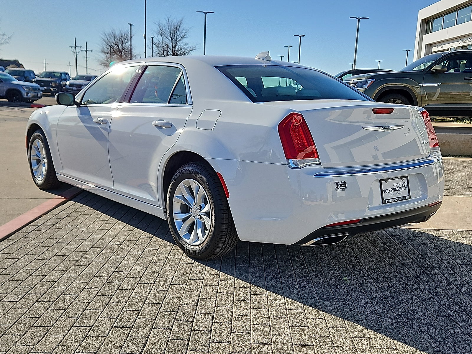 2023 Chrysler 300 Touring