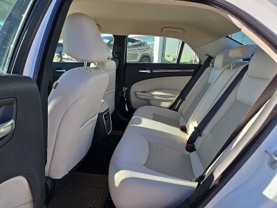 2023 Chrysler 300 Touring