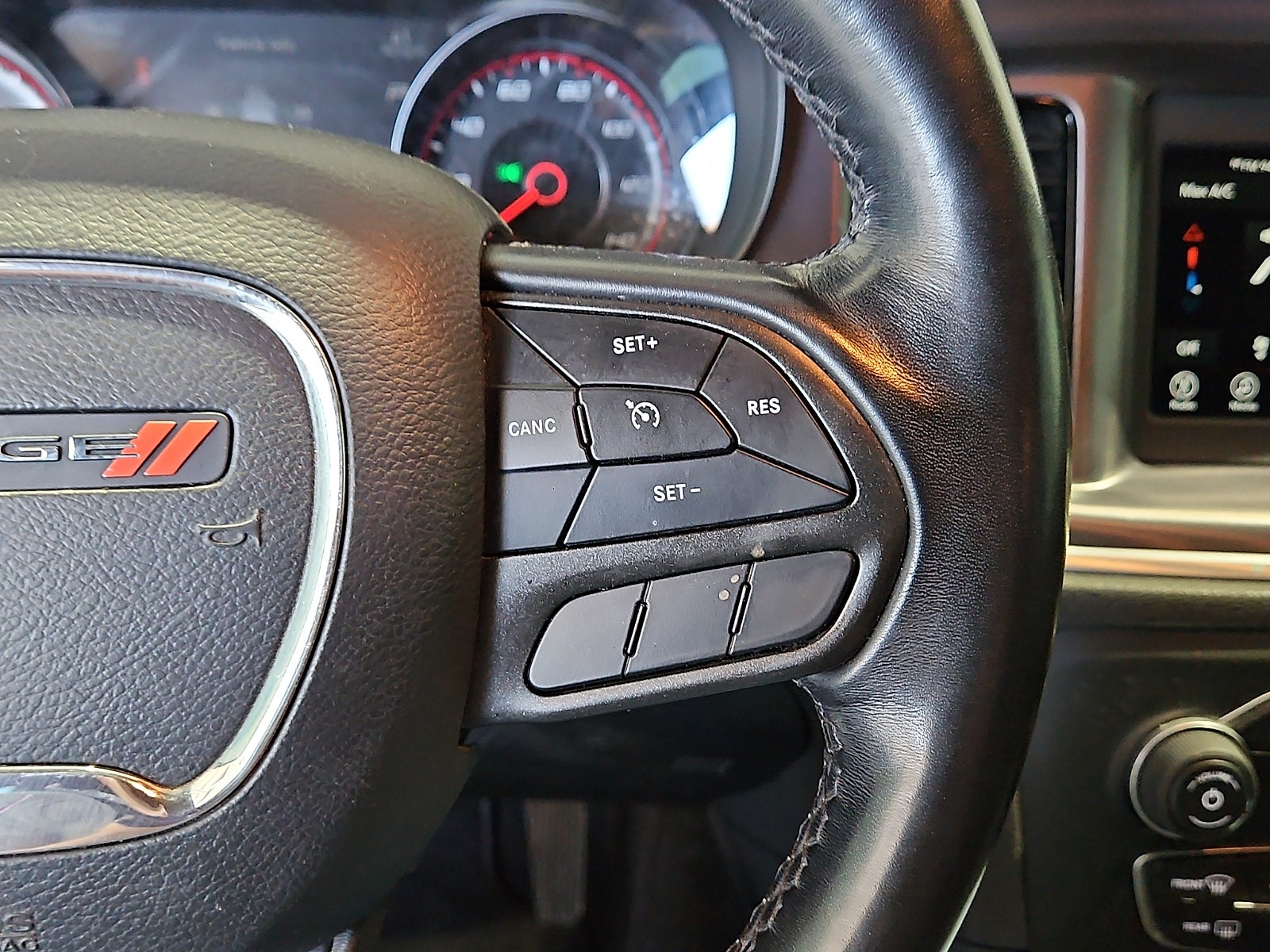 2020 Dodge Charger SXT RWD