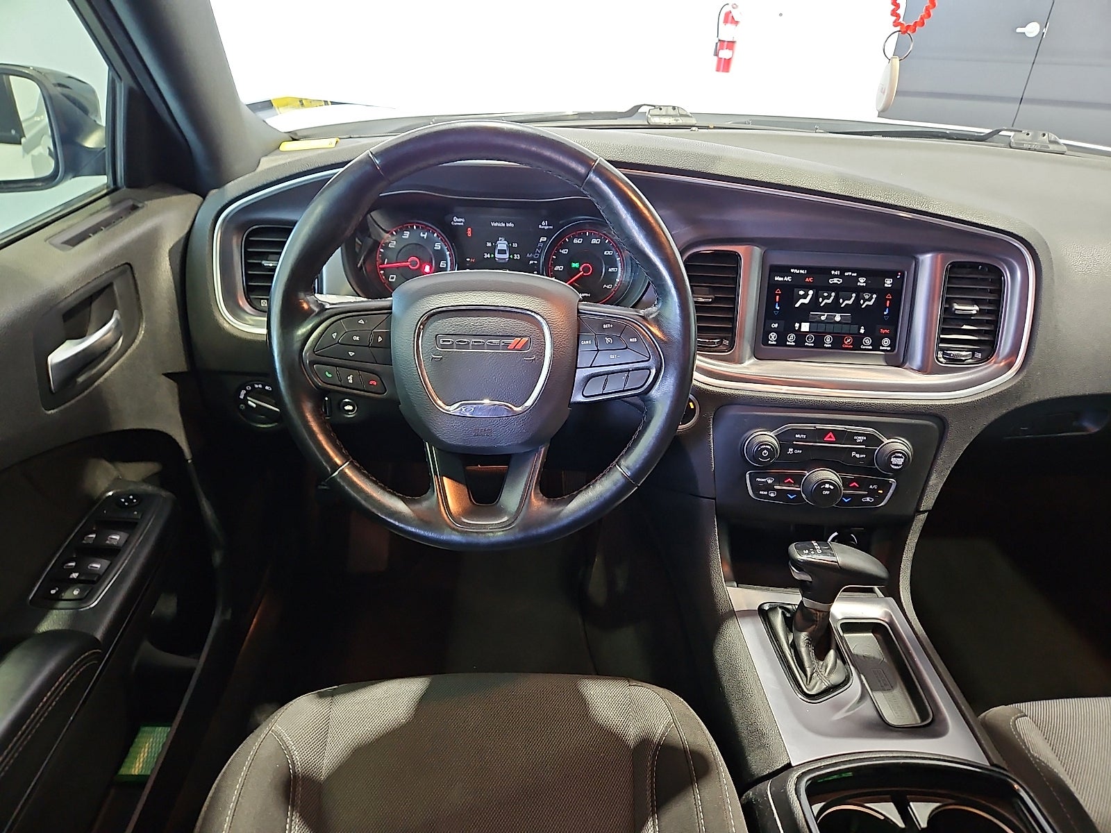2020 Dodge Charger SXT RWD