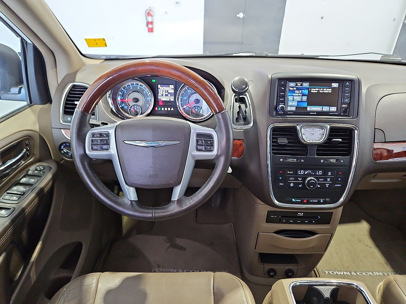 2014 Chrysler Town & Country Limited