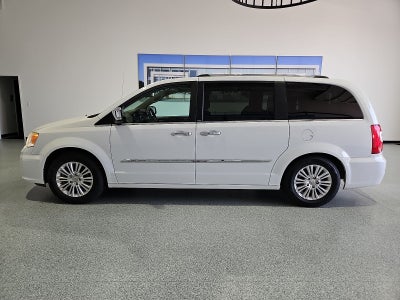 2014 Chrysler Town & Country Limited