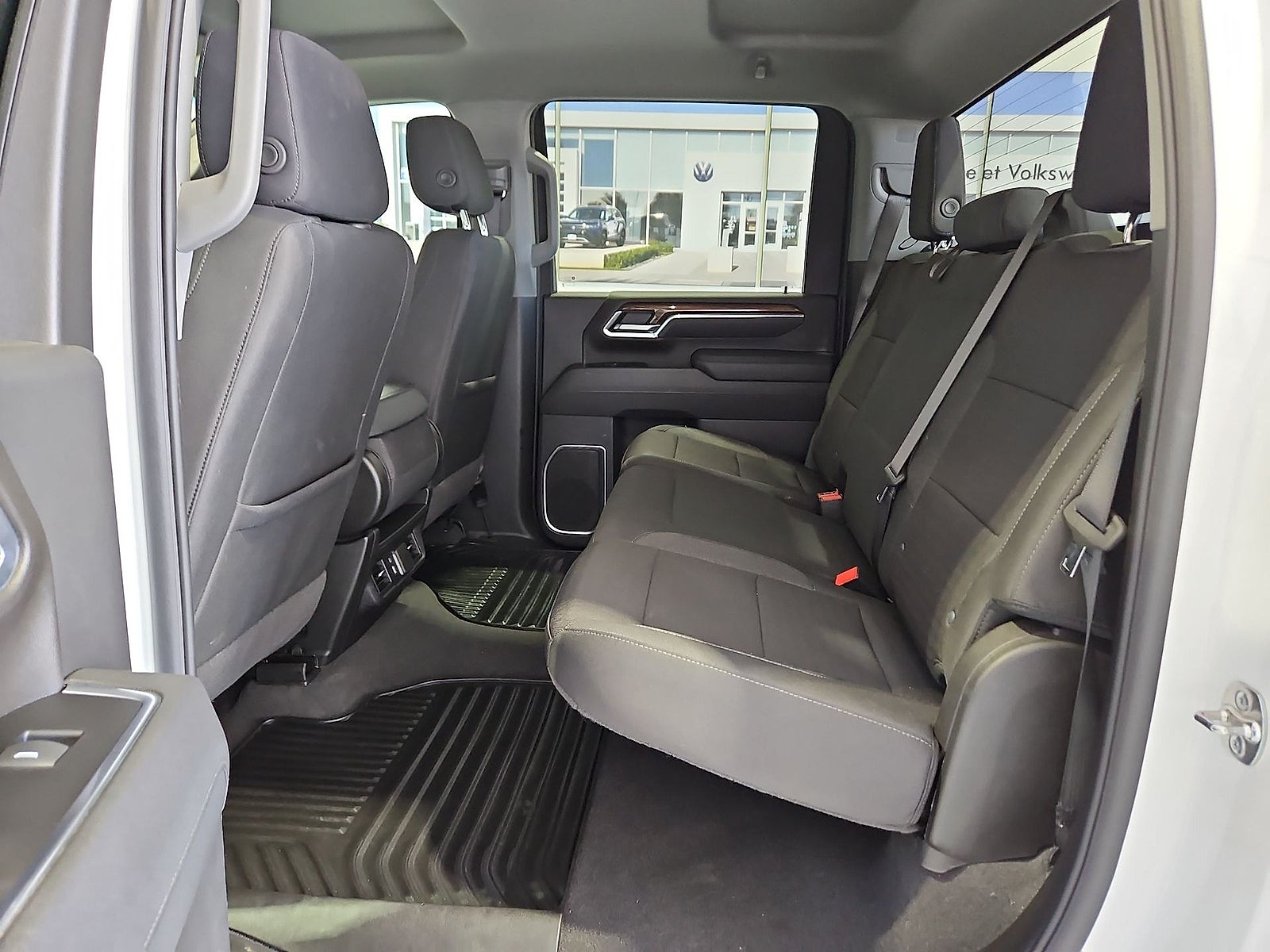 2025 Chevrolet Silverado 2500HD 4WD Crew Cab Standard Bed LT