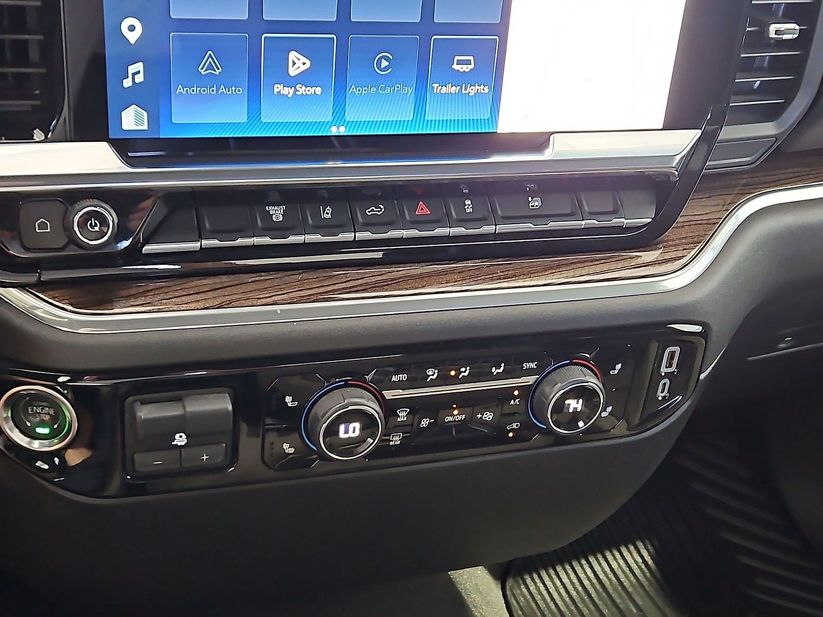 2025 Chevrolet Silverado 2500HD 4WD Crew Cab Standard Bed LT