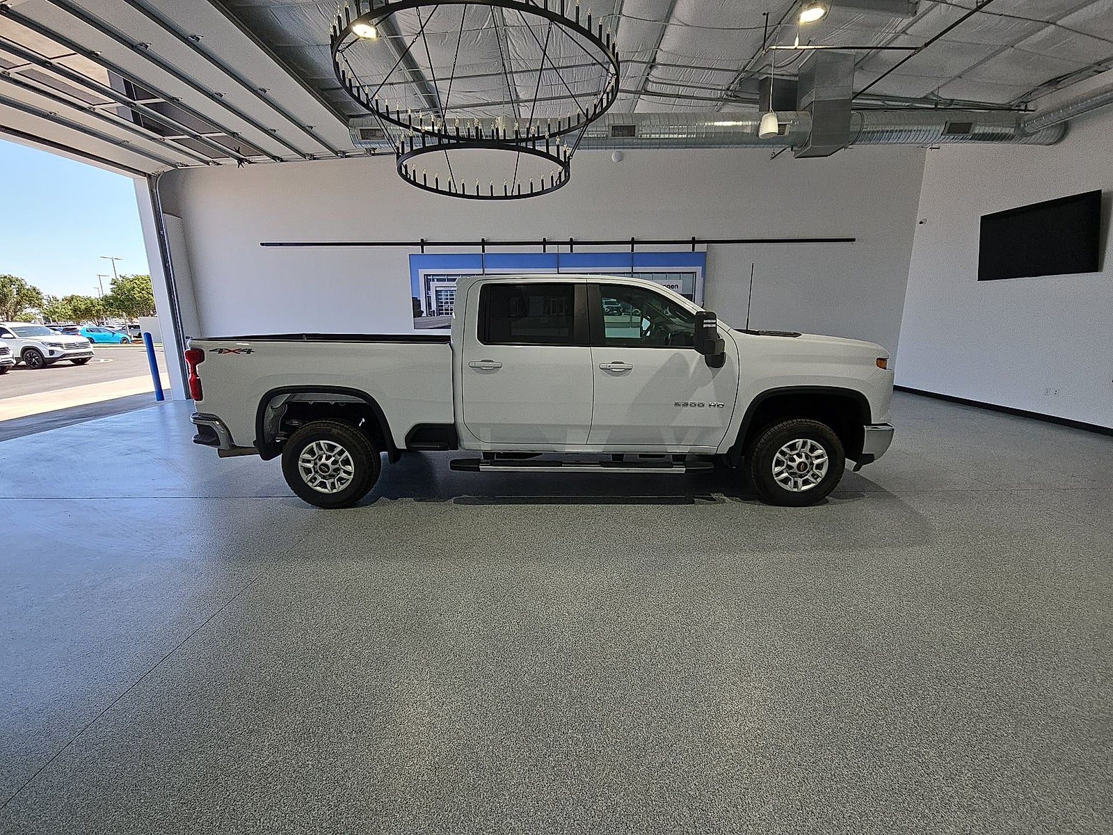 2025 Chevrolet Silverado 2500HD 4WD Crew Cab Standard Bed LT