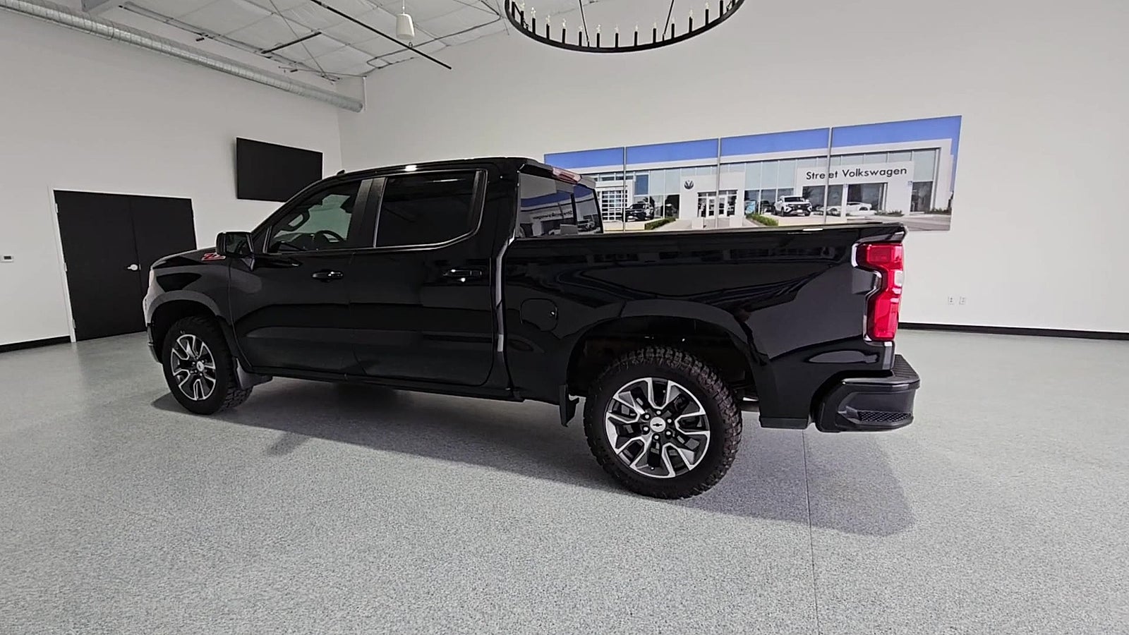2023 Chevrolet Silverado 1500 4WD Crew Cab Short Bed RST