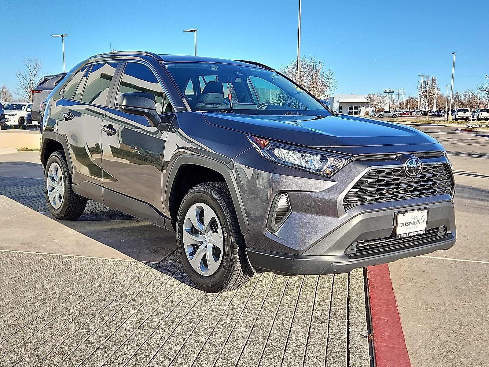 2020 Toyota RAV4 LE