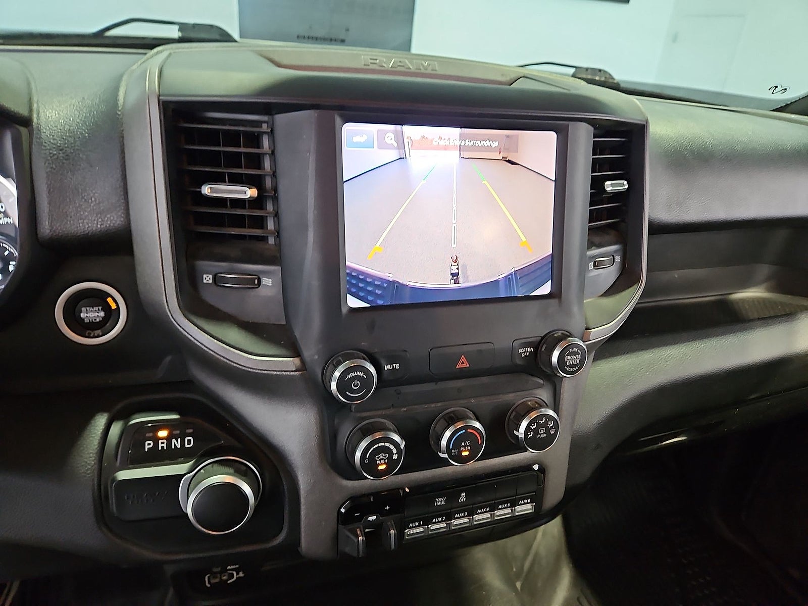 2022 RAM 2500 Tradesman Regular Cab 4x4 8' Box
