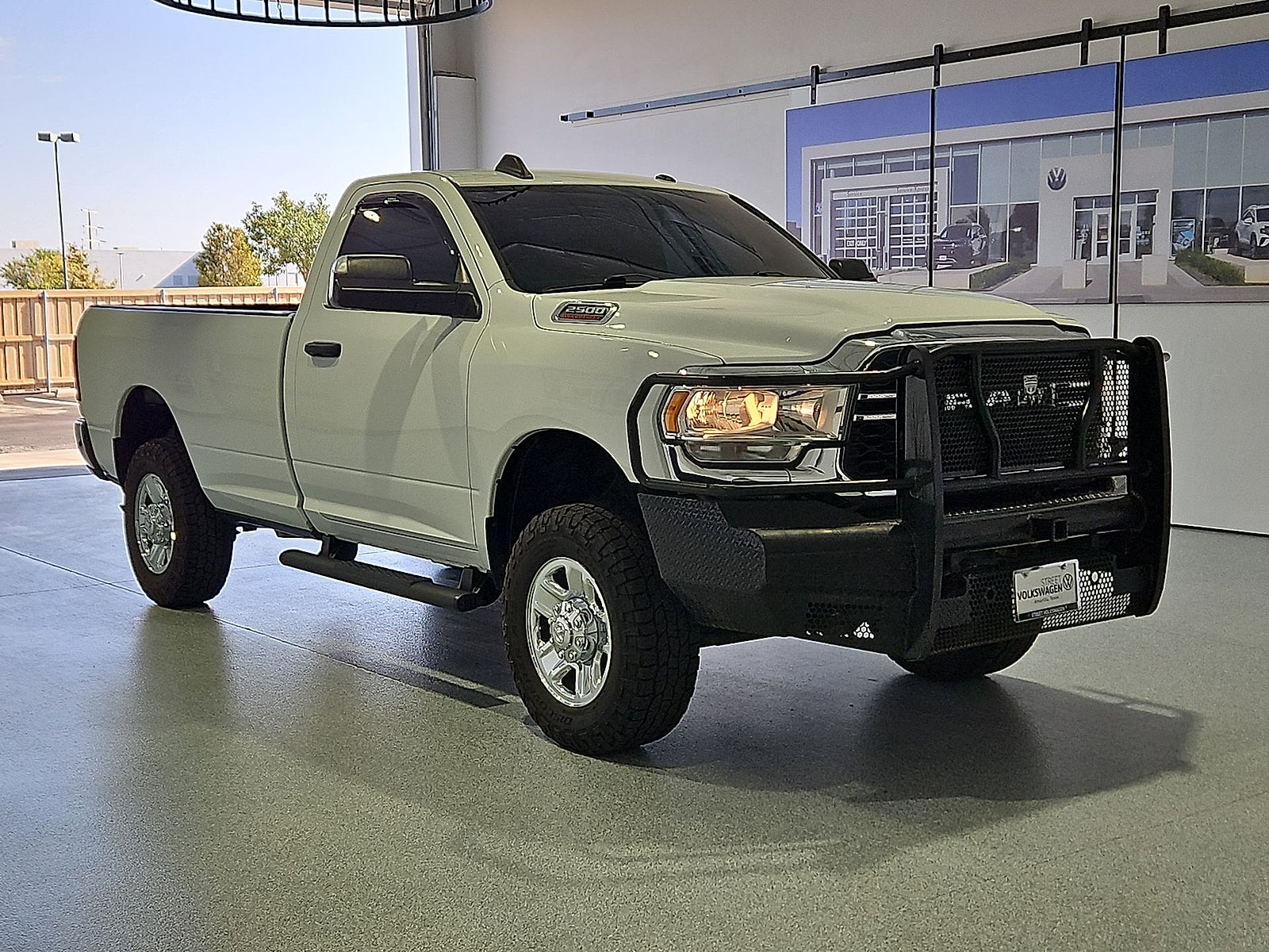 2022 RAM 2500 Tradesman Regular Cab 4x4 8' Box