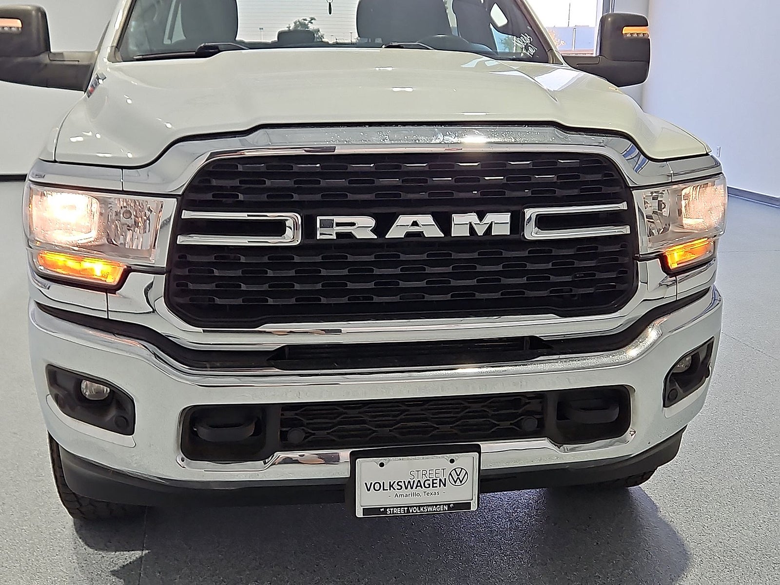 2024 RAM 2500 Big Horn Crew Cab 4x4 6'4" Box
