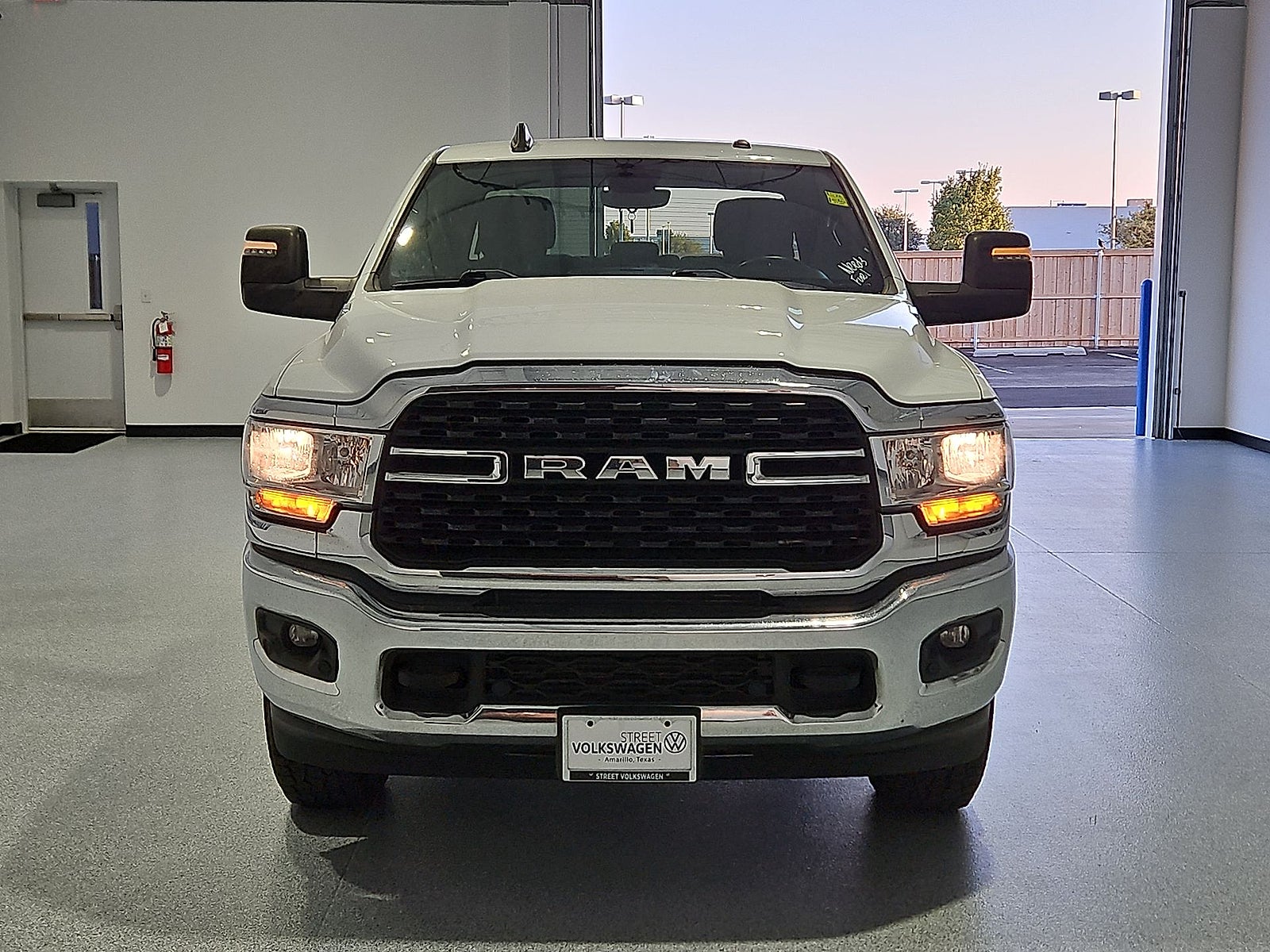2024 RAM 2500 Big Horn Crew Cab 4x4 6'4" Box
