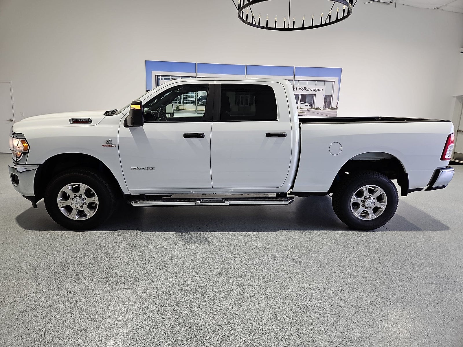 2024 RAM 2500 Big Horn Crew Cab 4x4 6'4" Box