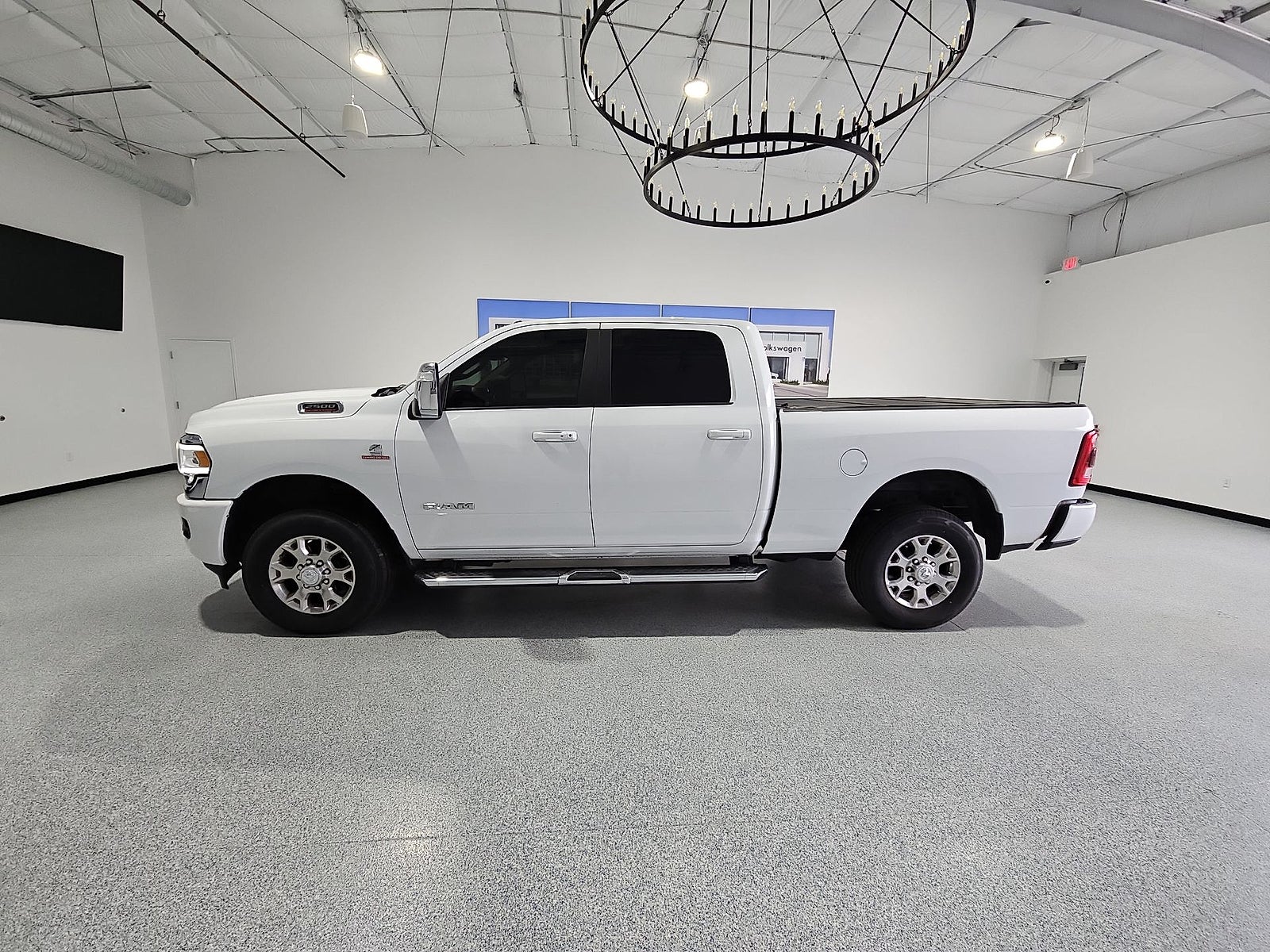 2024 RAM 2500 Laramie Crew Cab 4x4 6'4" Box