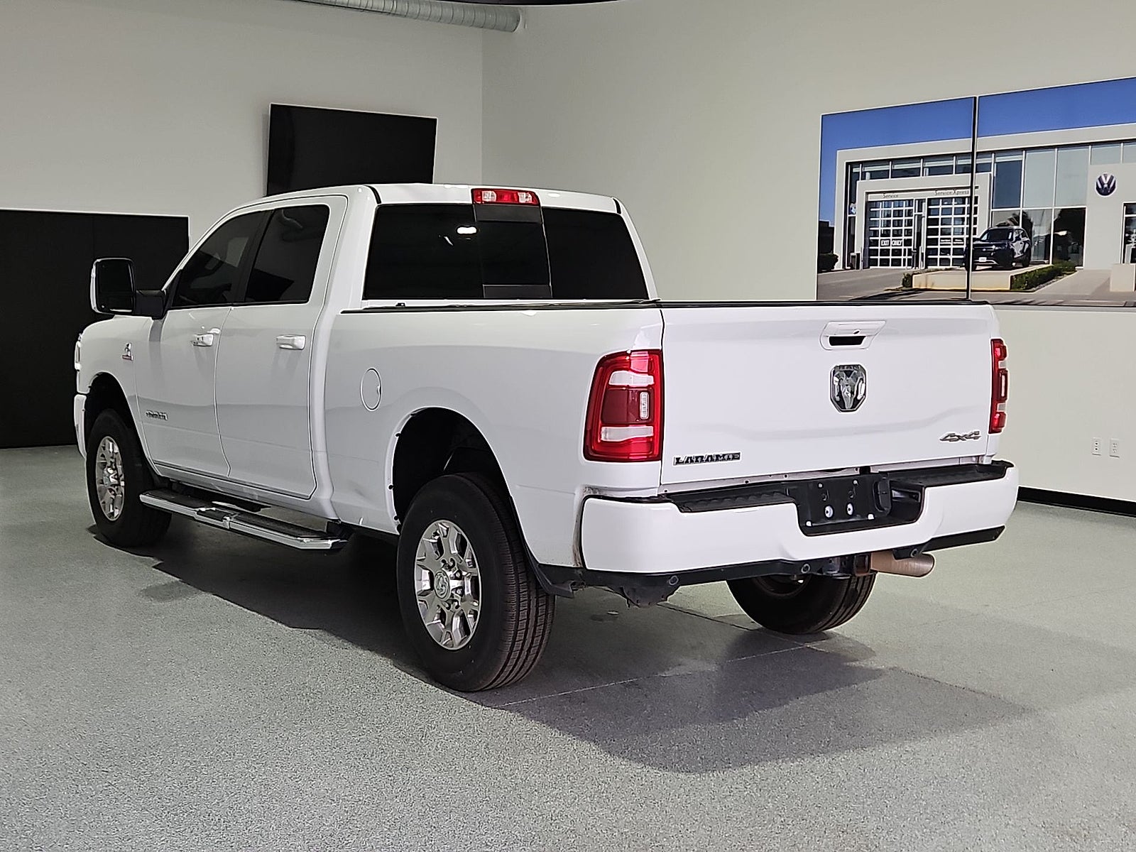 2024 RAM 2500 Laramie Crew Cab 4x4 6'4" Box