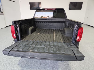 2023 GMC Sierra 1500 4WD Crew Cab Short Box SLT