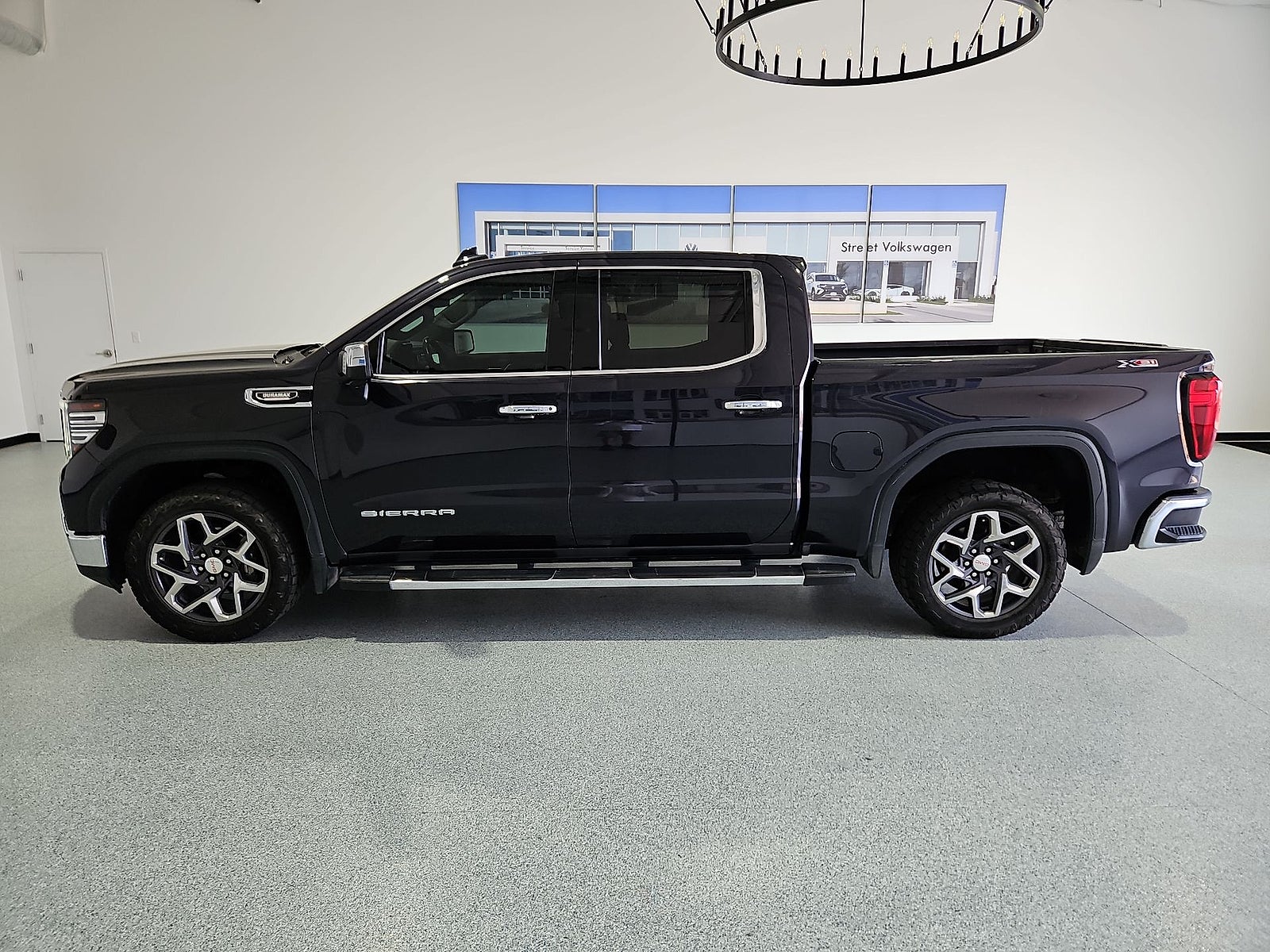 2023 GMC Sierra 1500 4WD Crew Cab Short Box SLT