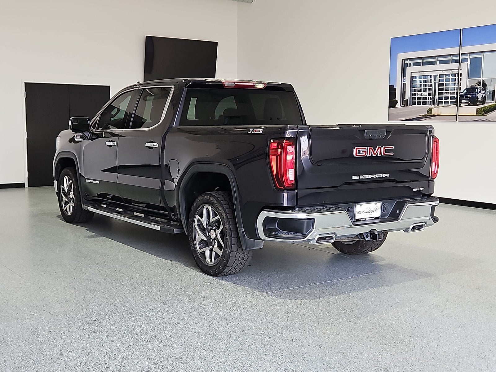 2023 GMC Sierra 1500 4WD Crew Cab Short Box SLT