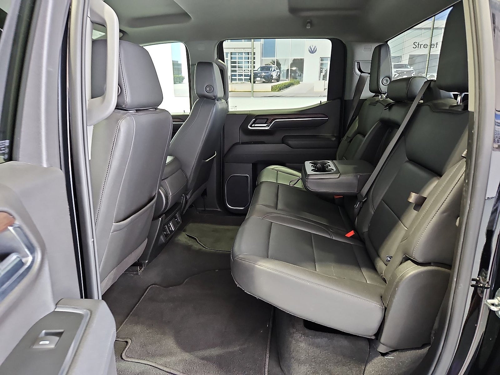 2025 GMC Sierra 1500 4WD Crew Cab Short Box SLT