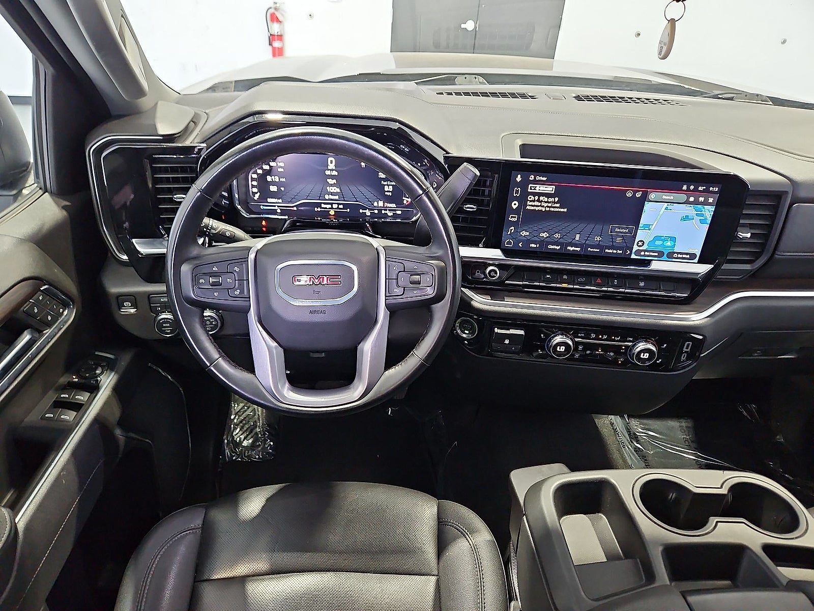 2025 GMC Sierra 1500 4WD Crew Cab Short Box SLT