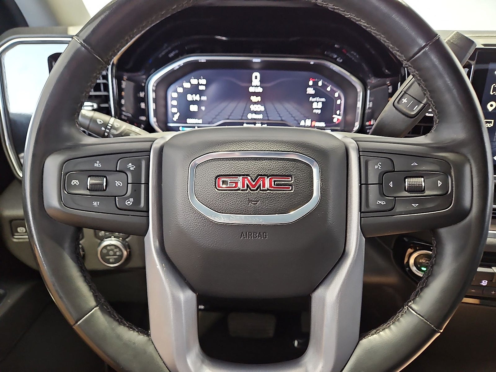 2025 GMC Sierra 1500 4WD Crew Cab Short Box SLT