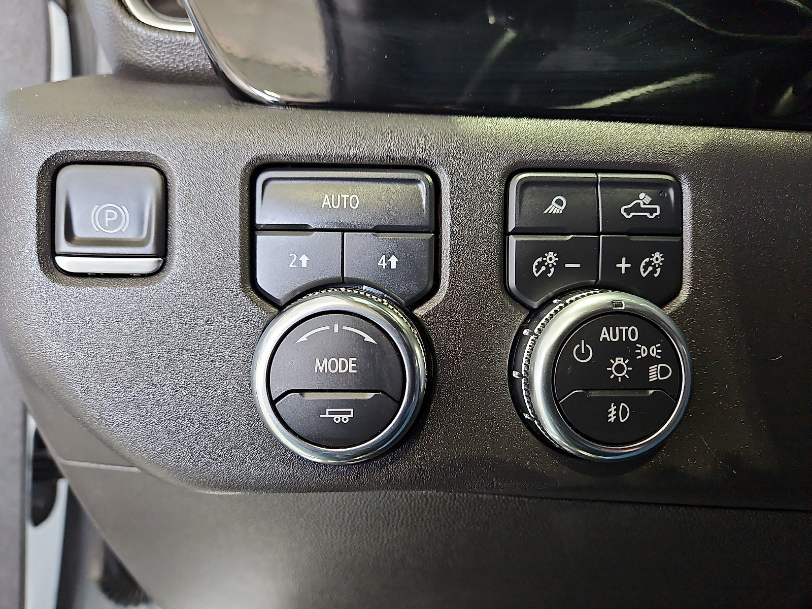 2025 GMC Sierra 1500 4WD Crew Cab Short Box SLT