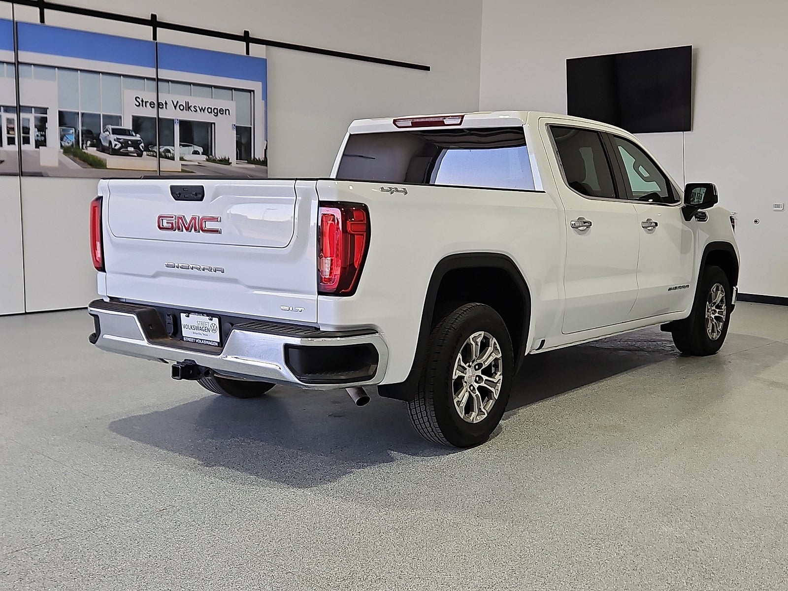 2025 GMC Sierra 1500 4WD Crew Cab Short Box SLT