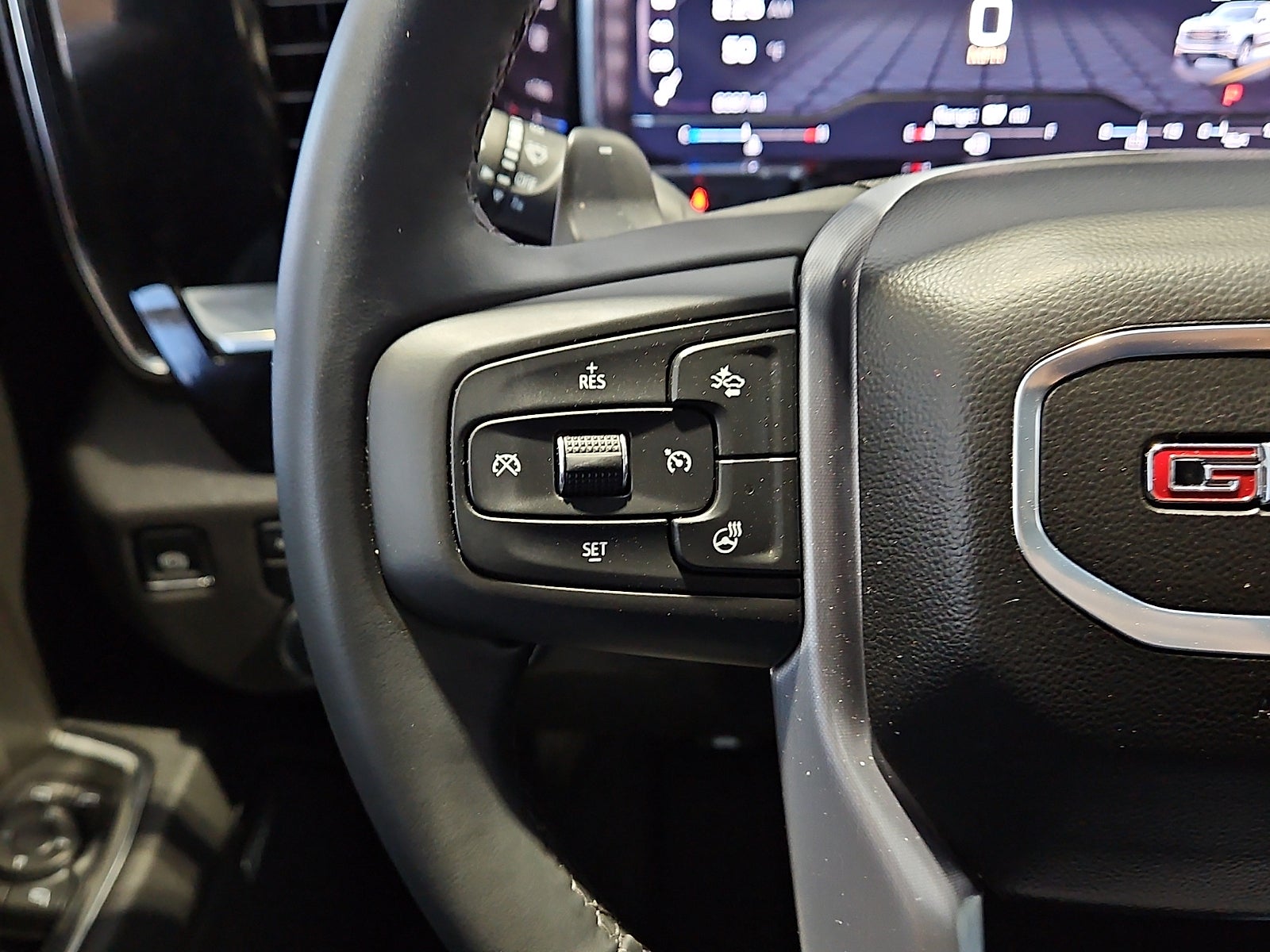 2025 GMC Sierra 1500 4WD Crew Cab Short Box SLT