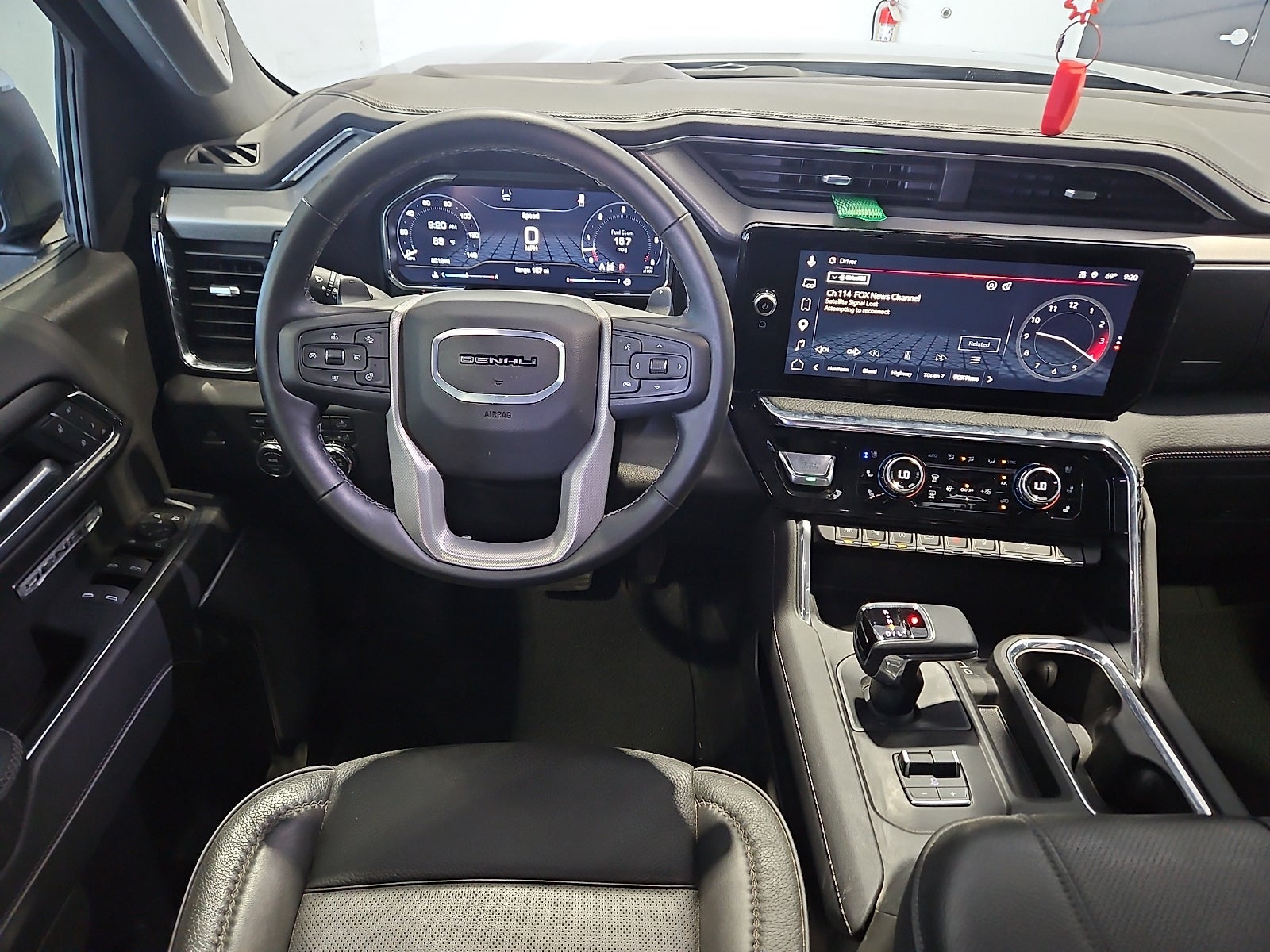 2025 GMC Sierra 1500 4WD Crew Cab Short Box Denali
