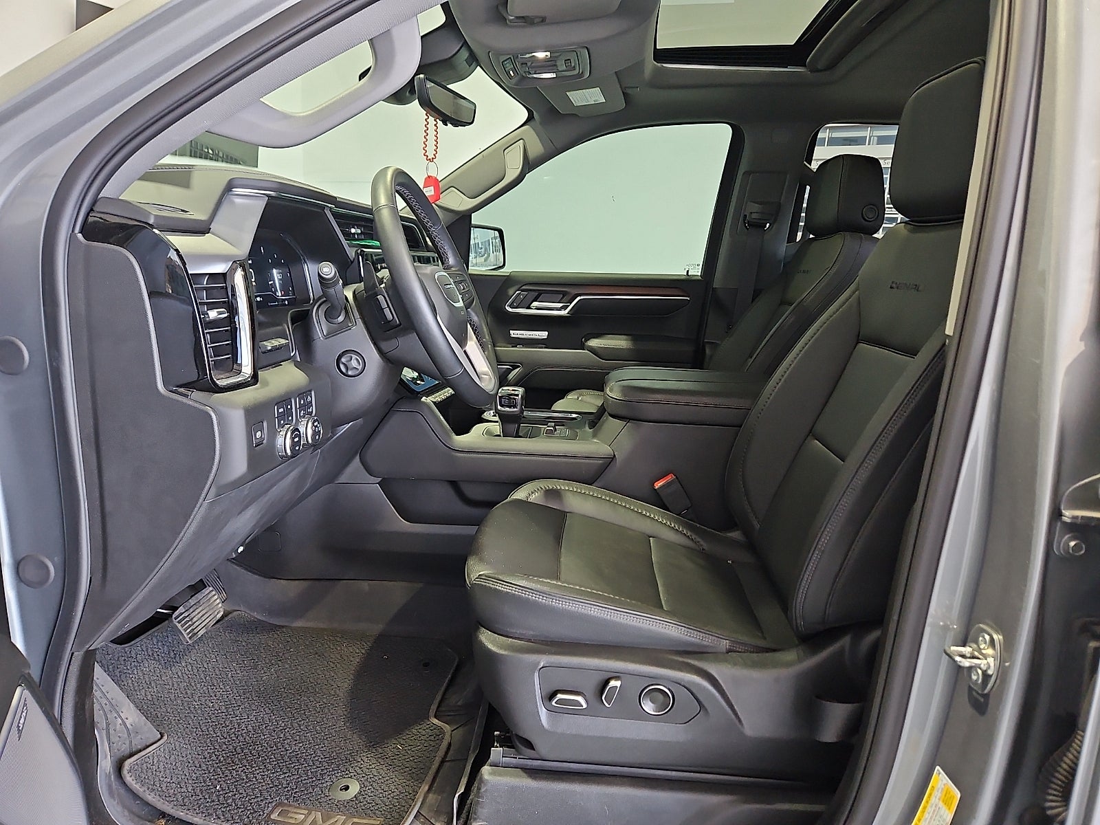 2025 GMC Sierra 1500 4WD Crew Cab Short Box Denali
