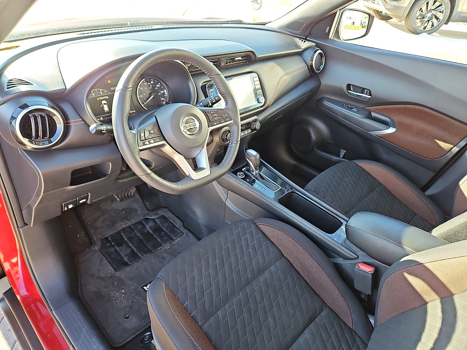 2021 Nissan Kicks SR