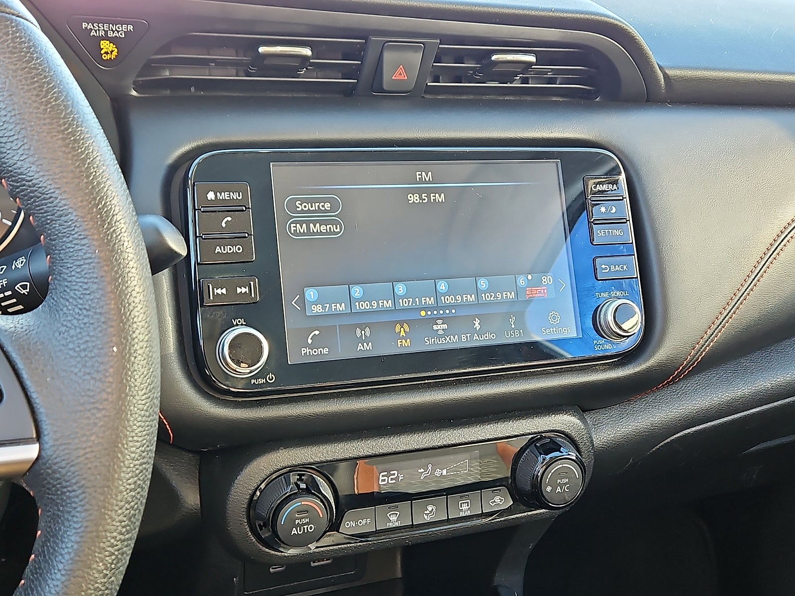 2021 Nissan Kicks SR