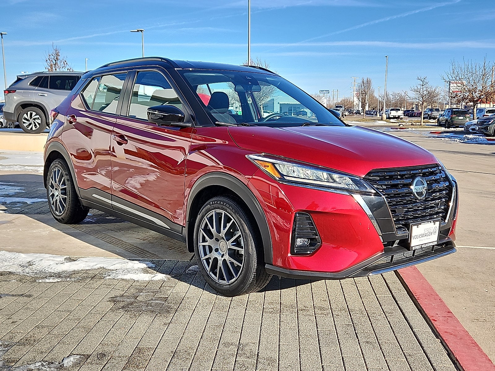 2021 Nissan Kicks SR