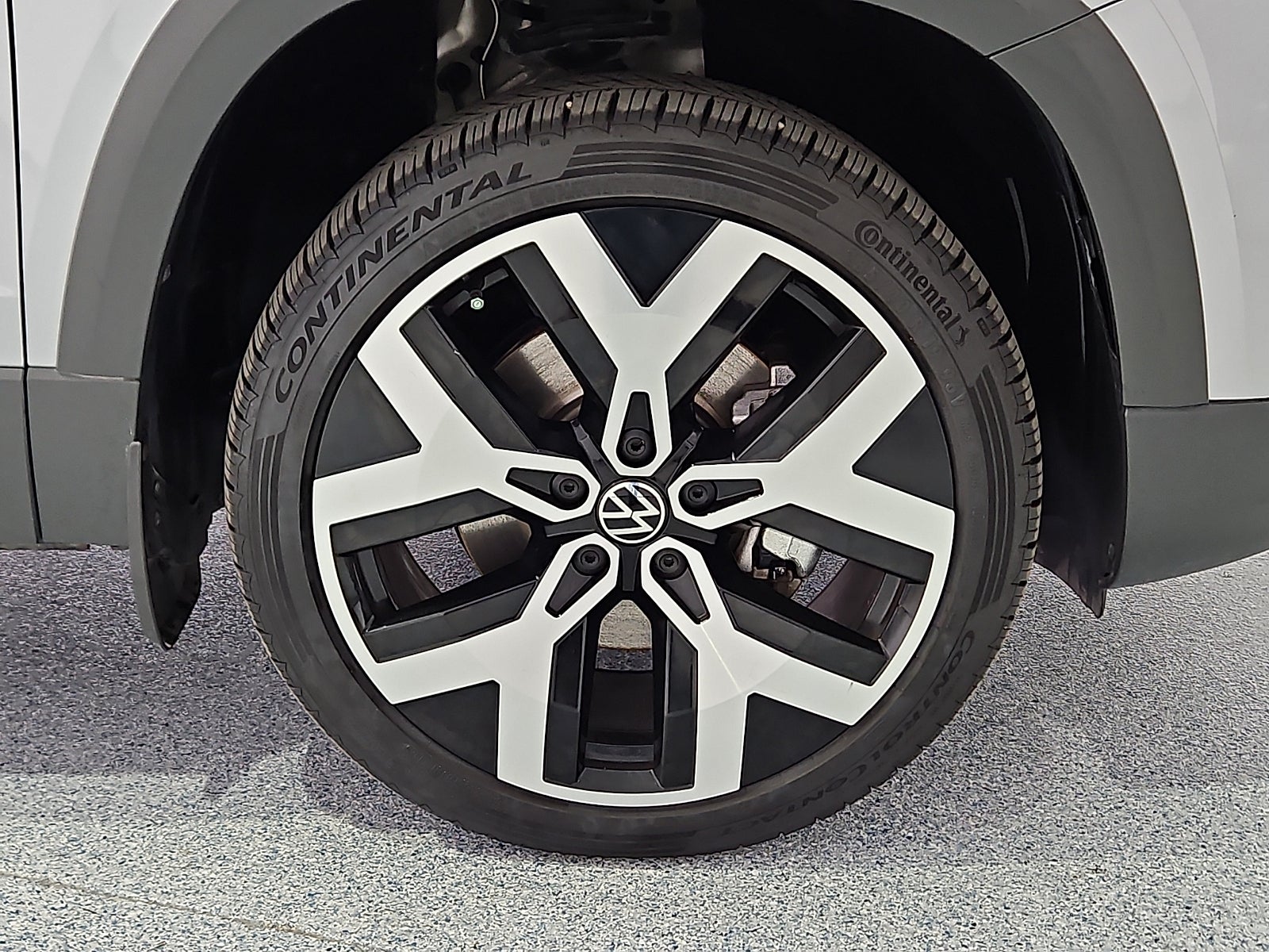 2023 Volkswagen Taos 1.5T SEL