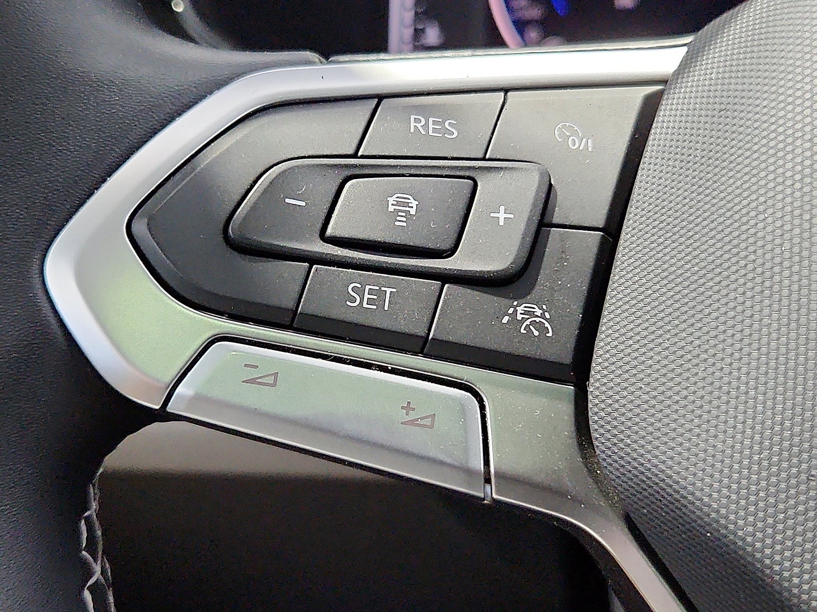 2023 Volkswagen Taos 1.5T SEL