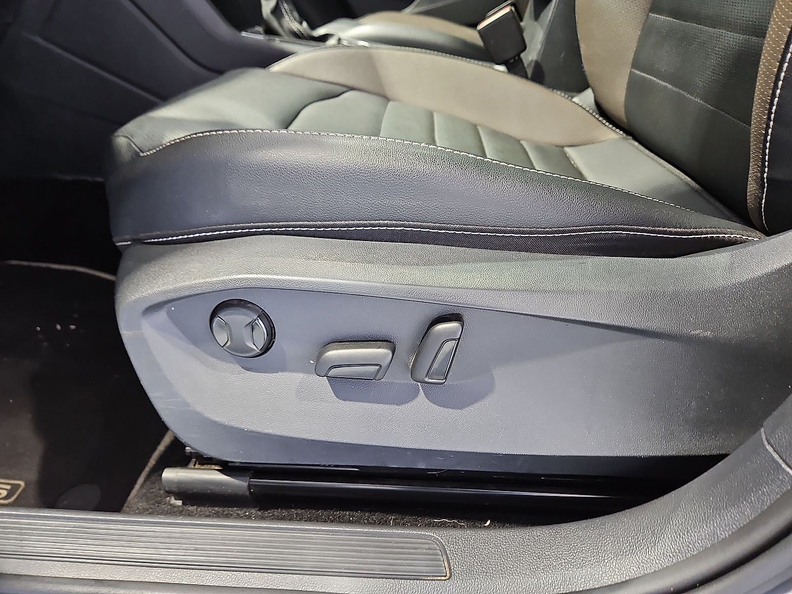 2023 Volkswagen Taos 1.5T SEL