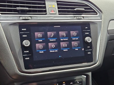2024 Volkswagen Tiguan 2.0T SE