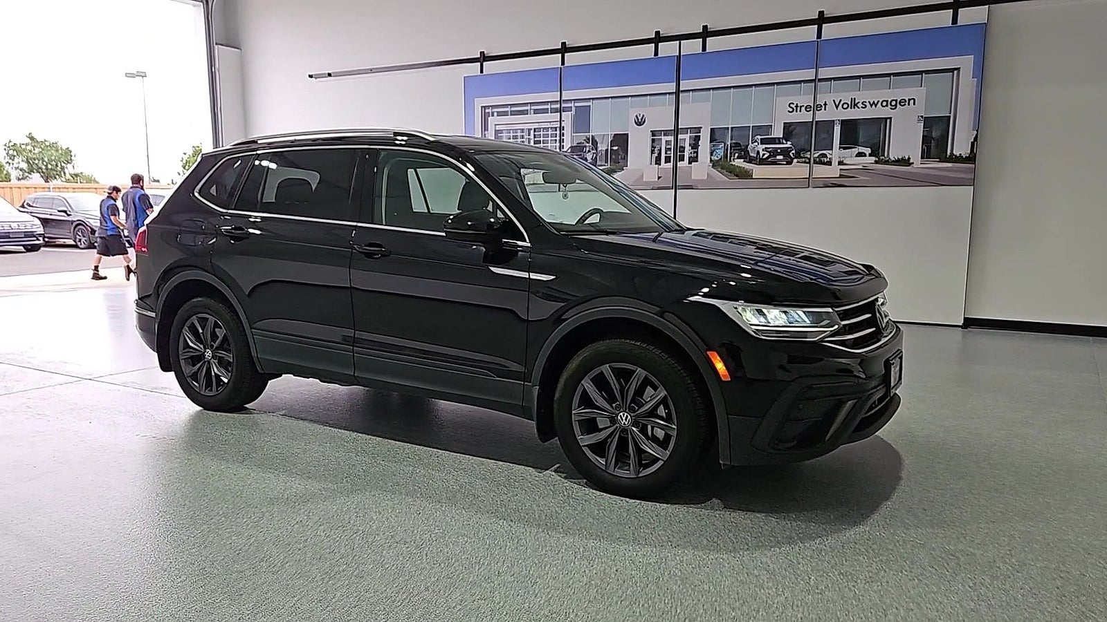 2024 Volkswagen Tiguan 2.0T SE