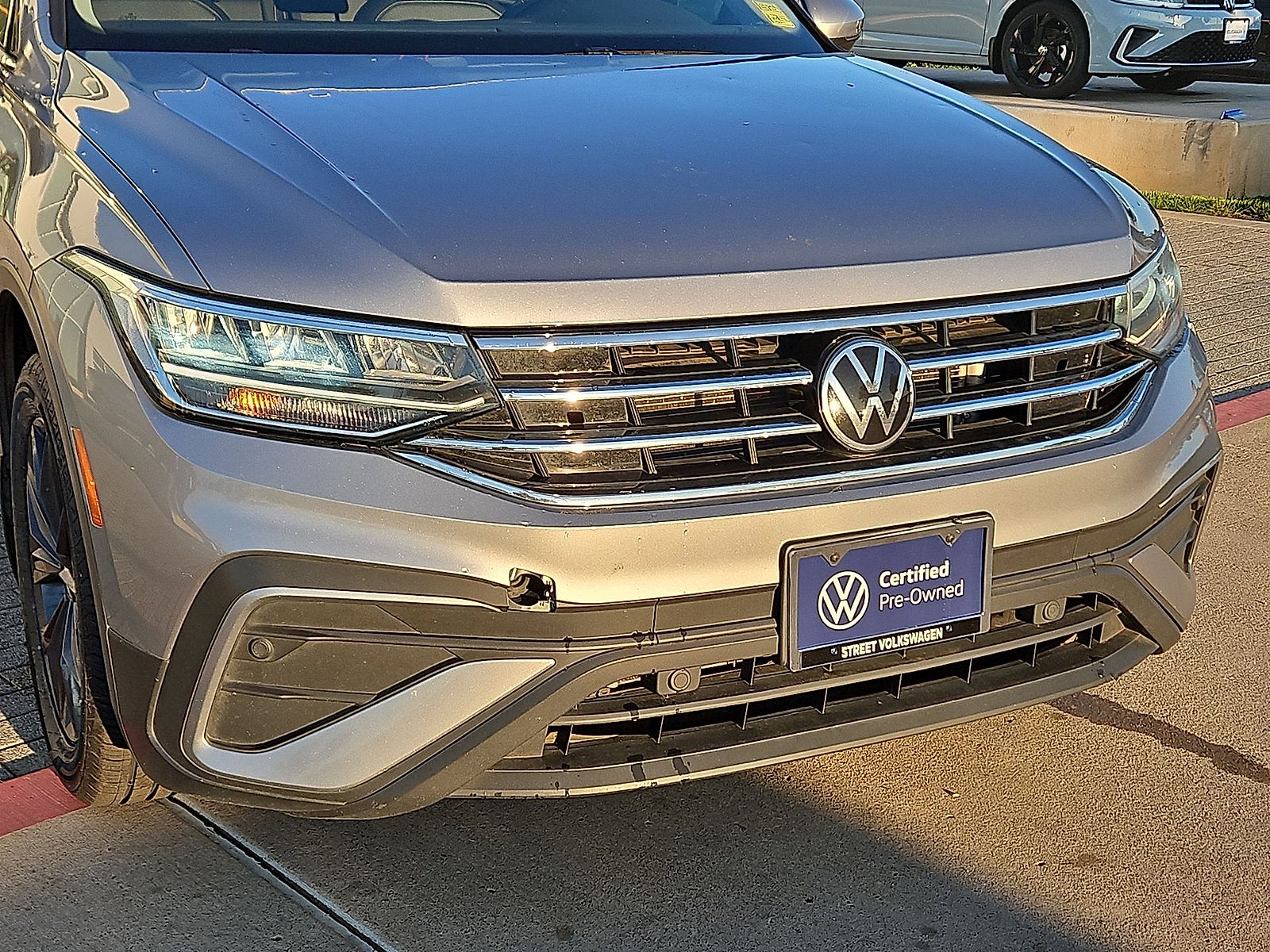2023 Volkswagen Tiguan 2.0T SE