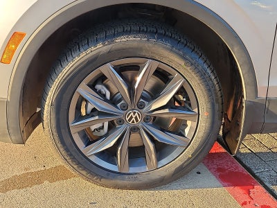 2023 Volkswagen Tiguan 2.0T SE