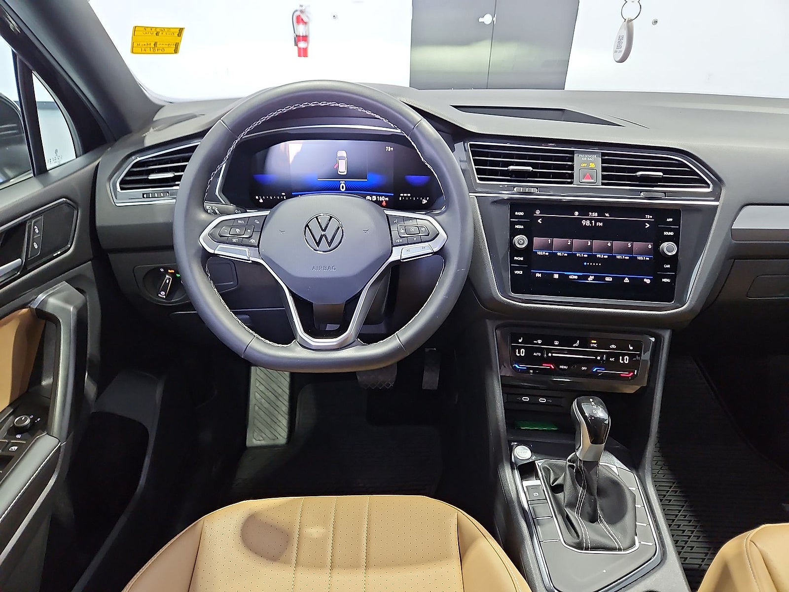 2023 Volkswagen Tiguan 2.0T SE