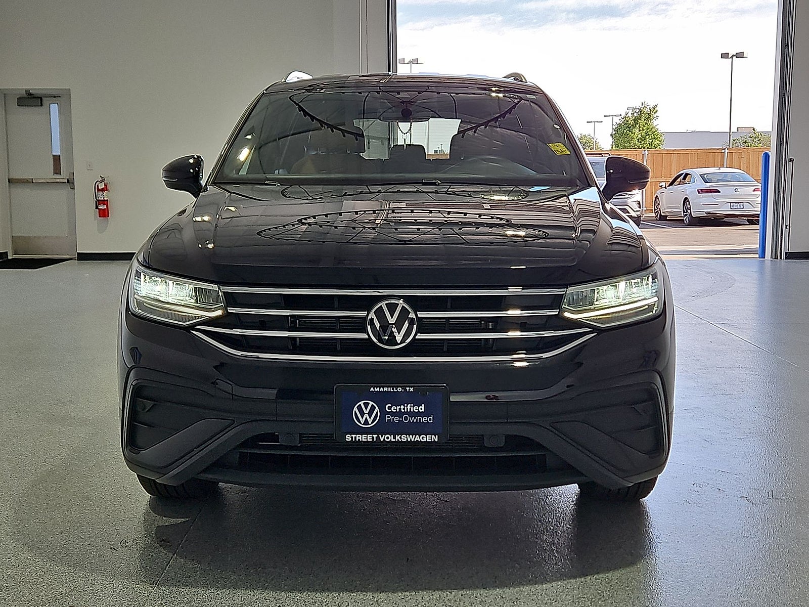 2023 Volkswagen Tiguan 2.0T SE