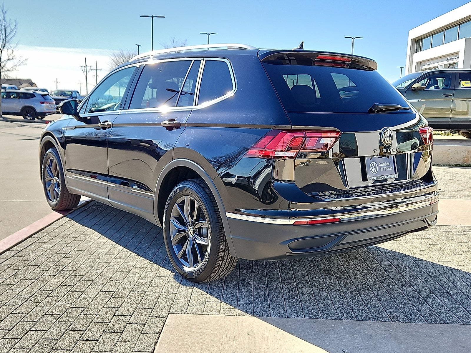 2023 Volkswagen Tiguan 2.0T SE