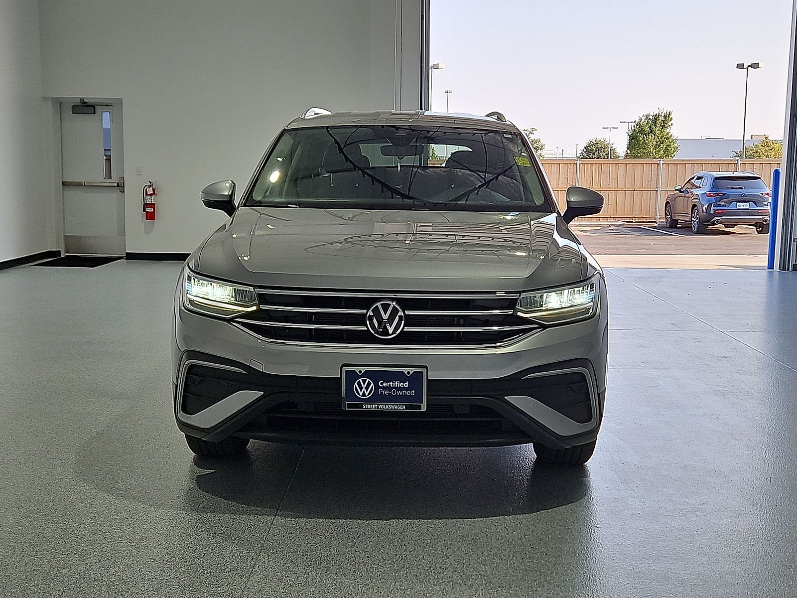 2023 Volkswagen Tiguan 2.0T SE